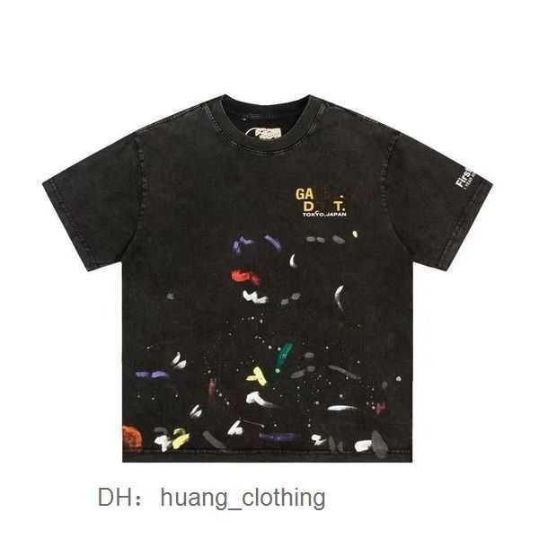 galery dept shirt men's t-shirts designer galleryes t shirt brand net red retro depts men and women printed letters 1 pwes, White;black
galery dept shirt men's t-shirts designer galleryes t shirt brand net red retro depts men and women printed letters 1 pwes, White;black