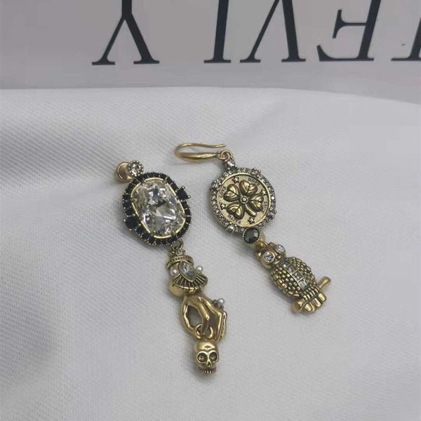 fashion designer alexander queen 21 type owl ghost hand asymmetric earrings with women's diamond embedding temperament heavy industry s, Golden
fashion designer alexander queen 21 type owl ghost hand asymmetric earrings with women's diamond embedding temperament heavy industry s, Golden
