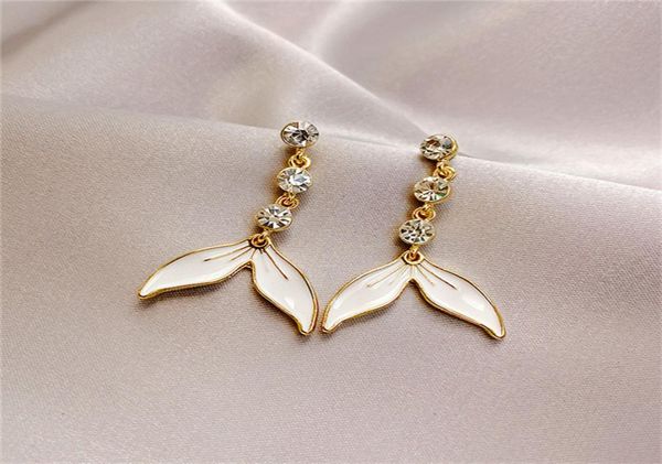 s925 silver needle rhinestone fishtail earrings temperament simple and personalized long new mermaid ji earrings1582978
s925 silver needle rhinestone fishtail earrings temperament simple and personalized long new mermaid ji earrings1582978