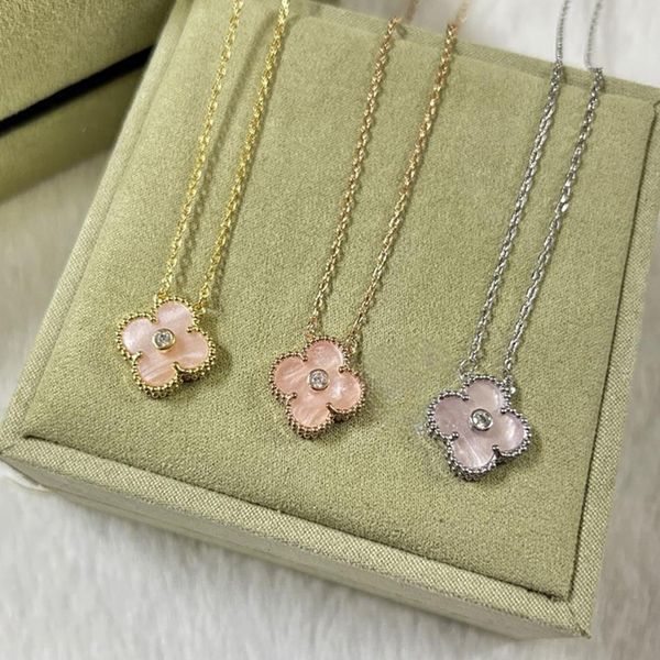 18k gold plated necklaces luxury designer necklace flowers four leaf clover cleef fashional pendant wedding party jewelry good, Silver
18k gold plated necklaces luxury designer necklace flowers four leaf clover cleef fashional pendant wedding party jewelry good, Silver