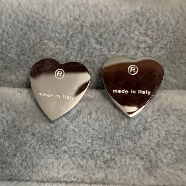 20 mix styles luxury designer women fashion stud stainless steel simple heart lover couple earrings wholesale, Golden;silver
20 mix styles luxury designer women fashion stud stainless steel simple heart lover couple earrings wholesale, Golden;silver