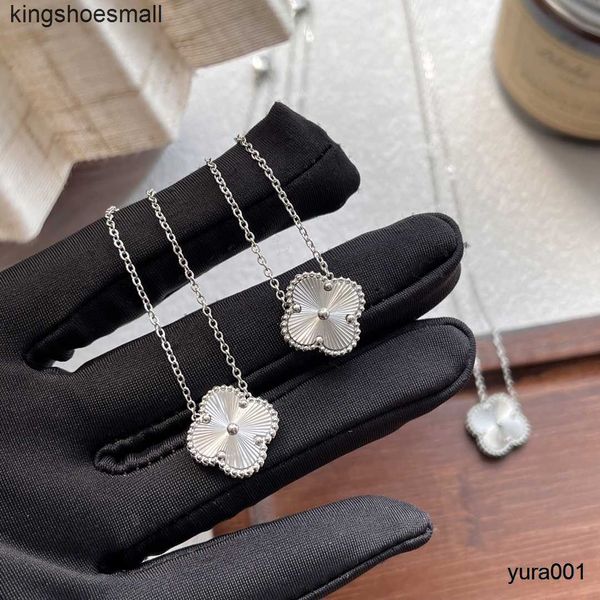 classic fashion pendant necklaces for women elegant 4/four leaf clover locket necklace stainless steel choker chains designer jewelry 18k pl, Silver
classic fashion pendant necklaces for women elegant 4/four leaf clover locket necklace stainless steel choker chains designer jewelry 18k pl, Silver