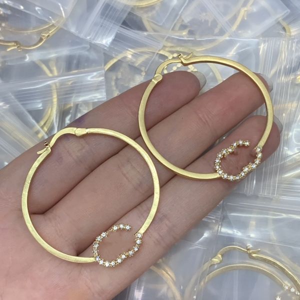 2023 earrings women designer double letter stud ggity luxury geometric crystal heart-shaped couple earrings for lady party wedding kg6g, Golden;silver
2023 earrings women designer double letter stud ggity luxury geometric crystal heart-shaped couple earrings for lady party wedding kg6g, Golden;silver