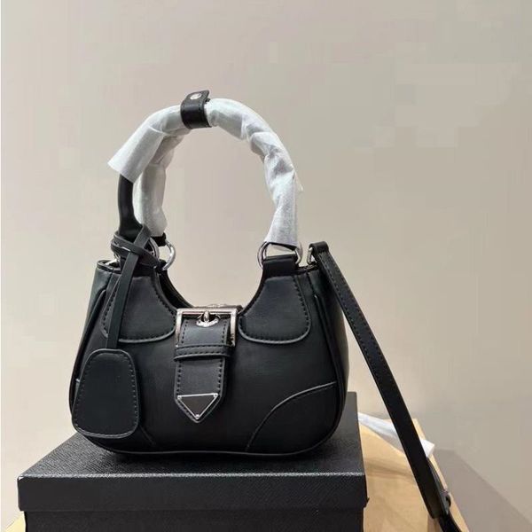 designers bag leather handbag luxury letter wallet crossbody shoulder bag small bags simple fashion purse good match very nice with box
designers bag leather handbag luxury letter wallet crossbody shoulder bag small bags simple fashion purse good match very nice with box