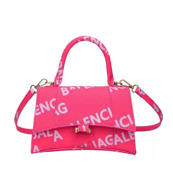 women's luxury classic hourglass bag female mini handbags letter b brand designer totes evening bags women man casual backpack small sq, Black;red
women's luxury classic hourglass bag female mini handbags letter b brand designer totes evening bags women man casual backpack small sq, Black;red