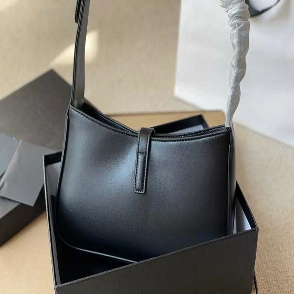 shoulder bags designer women bag underarm black leather purse portable purses crocodile pattern gold buckle pochette luxuries designer woman
shoulder bags designer women bag underarm black leather purse portable purses crocodile pattern gold buckle pochette luxuries designer woman