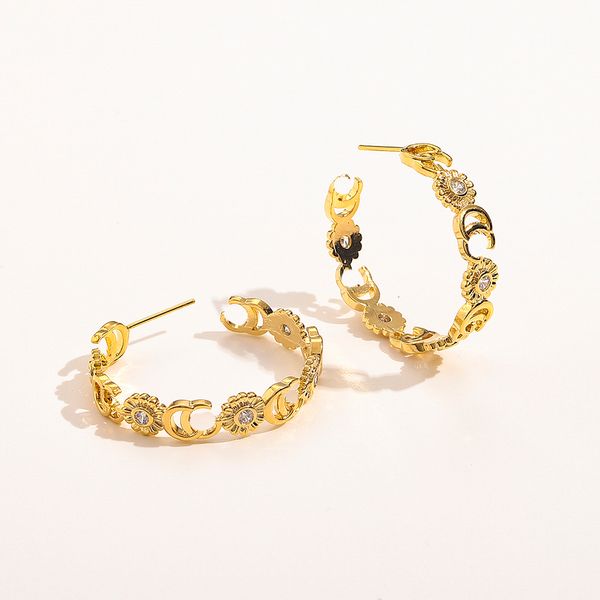 designer letter earrings women's gold hoop earrings new gift diamond study summer travel waterproof earrings with brand logo, Golden
designer letter earrings women's gold hoop earrings new gift diamond study summer travel waterproof earrings with brand logo, Golden