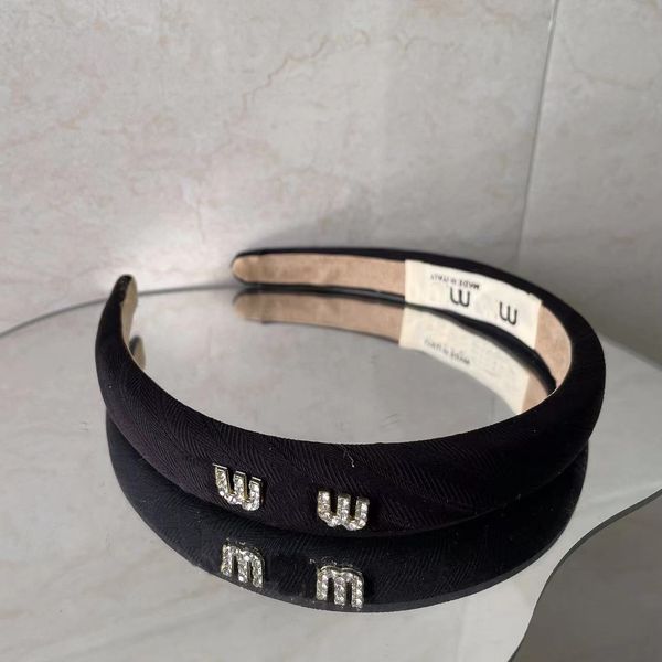 mi black headband letters retro french high head new fall/winter headband, Golden;silver
mi black headband letters retro french high head new fall/winter headband, Golden;silver
