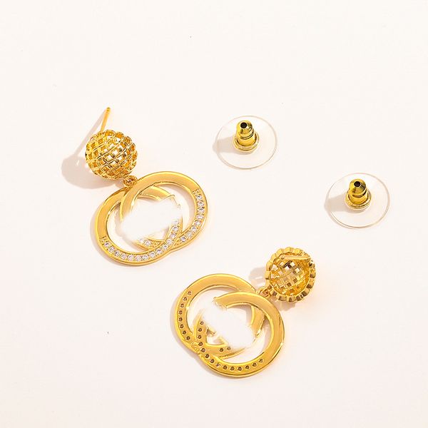 18k gold designer letter earrings ear stud designers geometry letters women crystal rhinestone earring wedding party jewerlry gift, Golden;silver
18k gold designer letter earrings ear stud designers geometry letters women crystal rhinestone earring wedding party jewerlry gift, Golden;silver