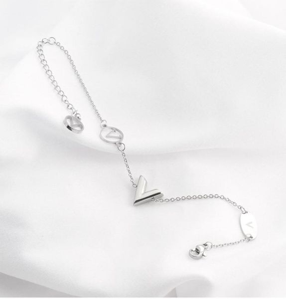 designer jewelry golden bracelets necklace earrings charm round letter l home women bracelet link luxury designer hollow birthday 2626624, Golden;silver
designer jewelry golden bracelets necklace earrings charm round letter l home women bracelet link luxury designer hollow birthday 2626624, Golden;silver