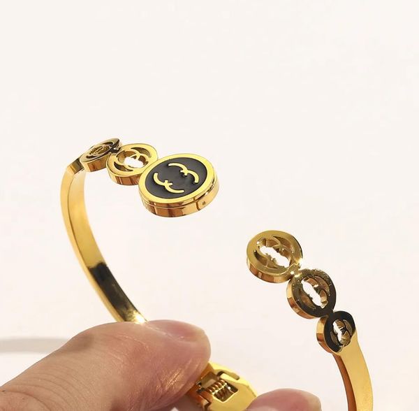europe america fashion style bracelets women bangle luxury designer jewelry 18k gold plated stainless steel wedding lovers gift bangles, Black
europe america fashion style bracelets women bangle luxury designer jewelry 18k gold plated stainless steel wedding lovers gift bangles, Black