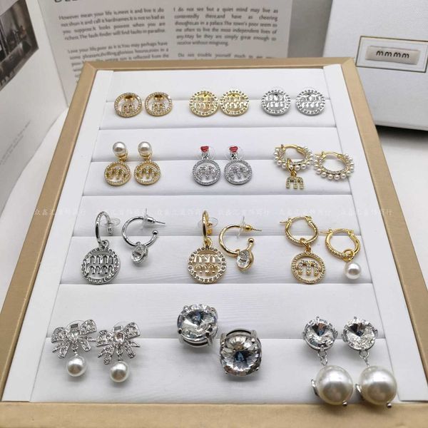 r miumiu fashion earrings new pearl with diamond embedding versatile style high grade elegant style letter women's classic earrings acc, Golden
r miumiu fashion earrings new pearl with diamond embedding versatile style high grade elegant style letter women's classic earrings acc, Golden