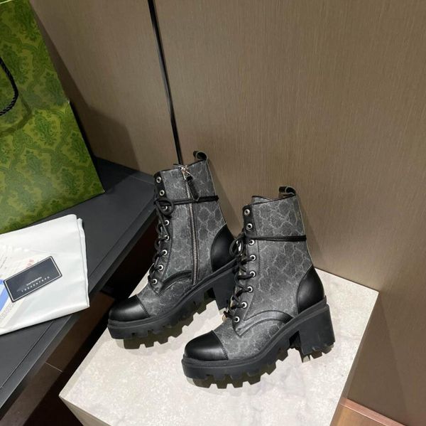 new designer boots autumn winter women's english short boots single boots black diamond plaid lace up martin boots mid barrel short boo
new designer boots autumn winter women's english short boots single boots black diamond plaid lace up martin boots mid barrel short boo