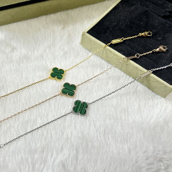 fashion luxury classic leaf clover bracelet bracelet 18k gold onyx shell mother of pearl women and girls wedding mothers day gift, Golden;silver
fashion luxury classic leaf clover bracelet bracelet 18k gold onyx shell mother of pearl women and girls wedding mothers day gift, Golden;silver
