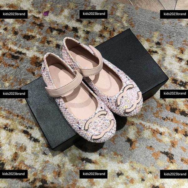 kids shoes metal logo decoration girl flat shoes new listing box packaging child designer sneakers children' size 26-35, Black;grey
kids shoes metal logo decoration girl flat shoes new listing box packaging child designer sneakers children' size 26-35, Black;grey