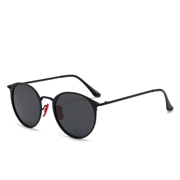 new men's and women's polarized sunglasses fashion trend leisure sunglasses driving travel sunglasses 3602, White;black
new men's and women's polarized sunglasses fashion trend leisure sunglasses driving travel sunglasses 3602, White;black