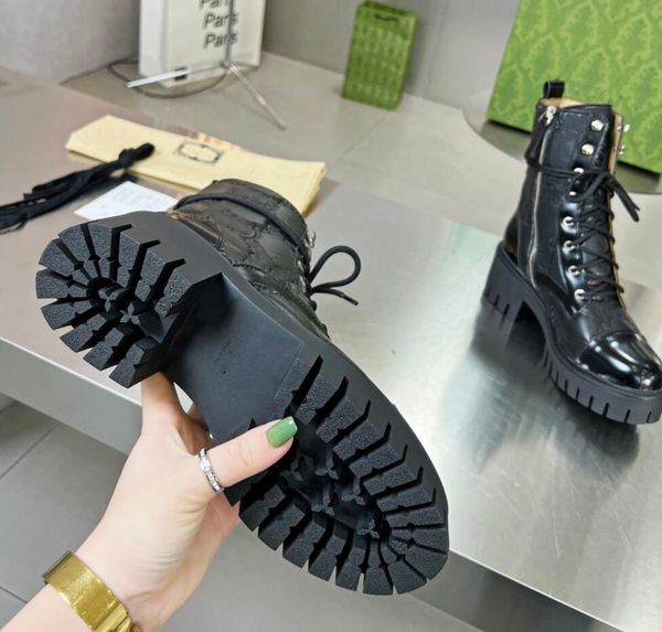 2024 real leather ankle combat boots platform wedges lace-up round toe block heels flat booties chunky luxury designer for women factory foo, Black
2024 real leather ankle combat boots platform wedges lace-up round toe block heels flat booties chunky luxury designer for women factory foo, Black