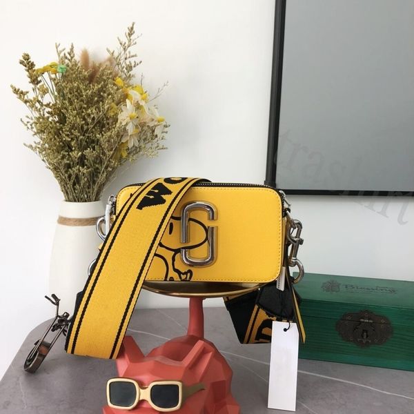 23ss mj snapsshoulder bags genuine leather purse luxury designer women special strap handbags crossbody bag rs totes bag
23ss mj snapsshoulder bags genuine leather purse luxury designer women special strap handbags crossbody bag rs totes bag