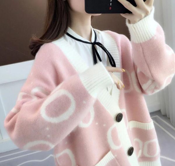 designer women's knitted cardigan sweater new women loose v-neck autumn winter luxurious versatile lazy style thickened sweater coats, White;black
designer women's knitted cardigan sweater new women loose v-neck autumn winter luxurious versatile lazy style thickened sweater coats, White;black