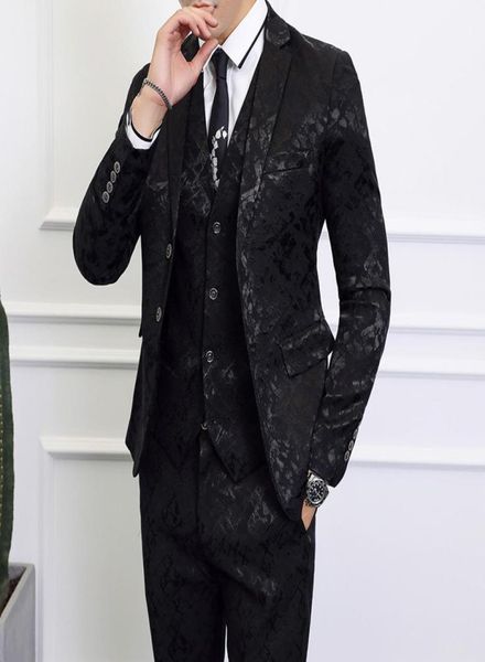 2020 new highend black suit men business banquet wedding mens suits jacket with vest and trousers large size 6xl1417965, White;black
2020 new highend black suit men business banquet wedding mens suits jacket with vest and trousers large size 6xl1417965, White;black
