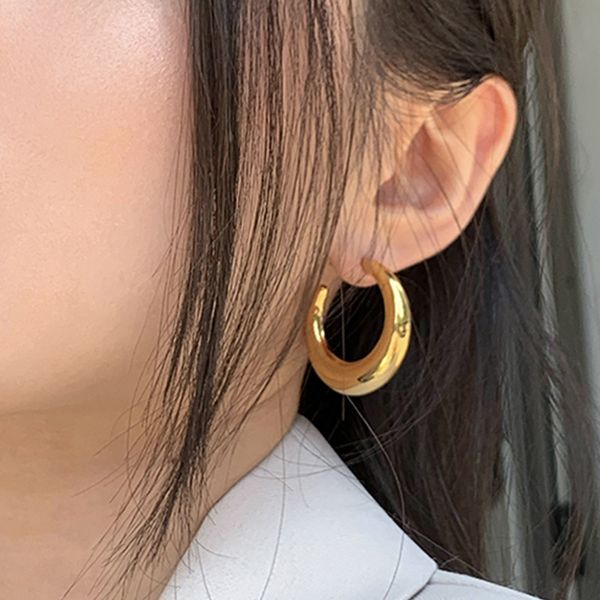 minimalist light metal circle earring for womensimple temperament versatile high -level sensor foundation designer earring ear decoration, Golden;silver
minimalist light metal circle earring for womensimple temperament versatile high -level sensor foundation designer earring ear decoration, Golden;silver