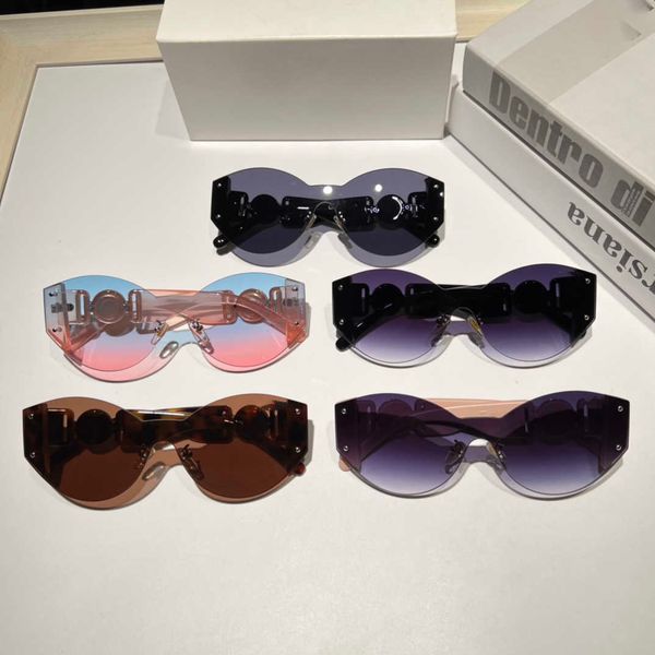 designer sunglasses for women vers fashion style frame summer polarized mens sunglasses classic retro 2813 optional colors, White;black
designer sunglasses for women vers fashion style frame summer polarized mens sunglasses classic retro 2813 optional colors, White;black