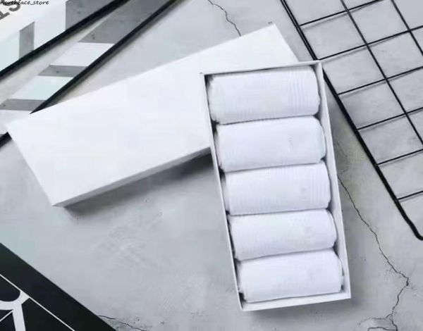 fashion classic men039s socks gift box stockings hook brand black white gray medium tube sports cotton sweat absorbing sock men7085577
fashion classic men039s socks gift box stockings hook brand black white gray medium tube sports cotton sweat absorbing sock men7085577