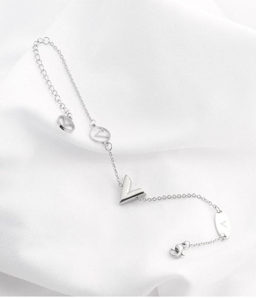 designer jewelry golden bracelets necklace earrings charm round letter l home women bracelet link luxury designer hollow birthday 6124795, Golden;silver
designer jewelry golden bracelets necklace earrings charm round letter l home women bracelet link luxury designer hollow birthday 6124795, Golden;silver