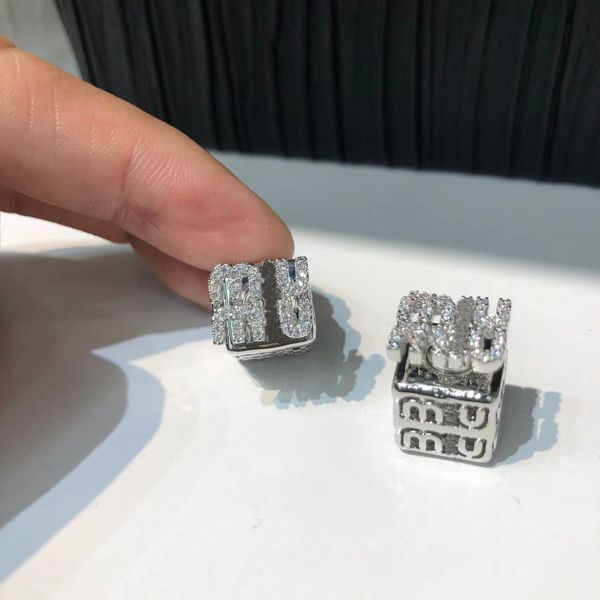 flash diamond m letter cube earrings female niche fashion personality design two wear earrings instagram cool everything, Golden;silver
flash diamond m letter cube earrings female niche fashion personality design two wear earrings instagram cool everything, Golden;silver