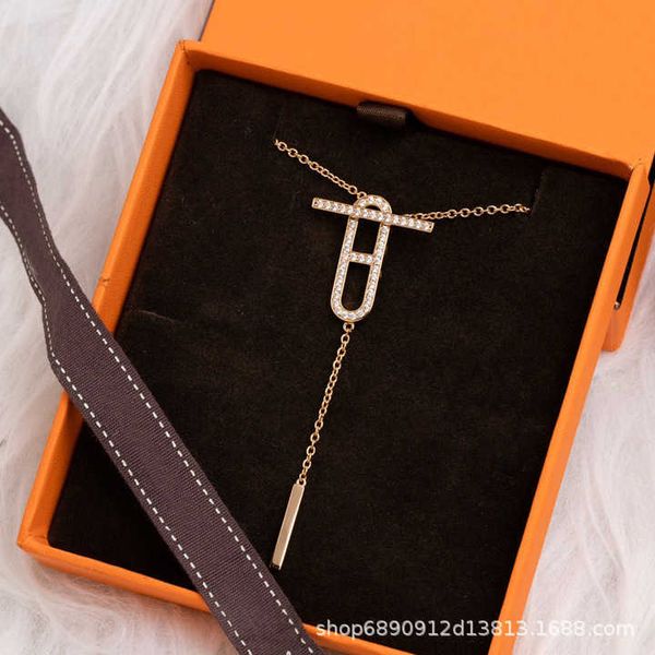 designer's high edition love horse family full diamond pig nose necklace for women's light luxury and small crowd design simple el, Black
designer's high edition love horse family full diamond pig nose necklace for women's light luxury and small crowd design simple el, Black
