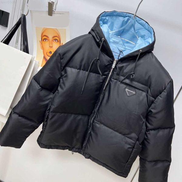 new pa men's and women's designer down jacket simple solid color fabric 90 velvet filling warm effect good zipper head with remova, Black
new pa men's and women's designer down jacket simple solid color fabric 90 velvet filling warm effect good zipper head with remova, Black