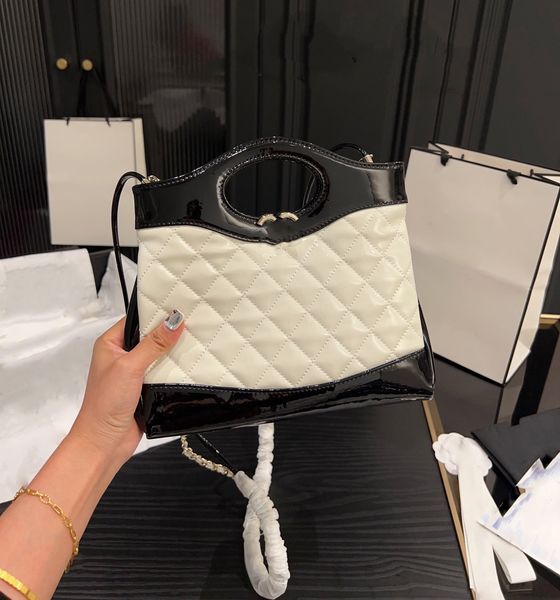 cc23a designer handbags luxurys tote bag designer tote bag fashion chain handbags crossbody designer handbag flash surface white purse23*19c
cc23a designer handbags luxurys tote bag designer tote bag fashion chain handbags crossbody designer handbag flash surface white purse23*19c