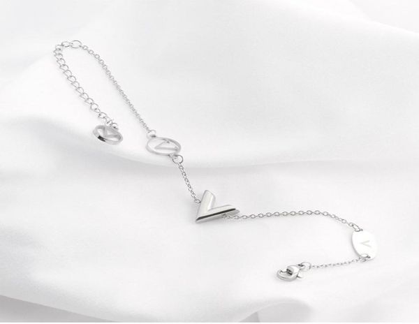 designer jewelry golden bracelets necklace earrings charm round letter l home women bracelet link luxury designer hollow birthday 2252410, Golden;silver
designer jewelry golden bracelets necklace earrings charm round letter l home women bracelet link luxury designer hollow birthday 2252410, Golden;silver