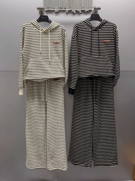 luxury tracksuits womens cotton sports suit ce designer hoodie black white stripes fashion embroidery hooded sweater pullover coat wide-leg, Gray
luxury tracksuits womens cotton sports suit ce designer hoodie black white stripes fashion embroidery hooded sweater pullover coat wide-leg, Gray
