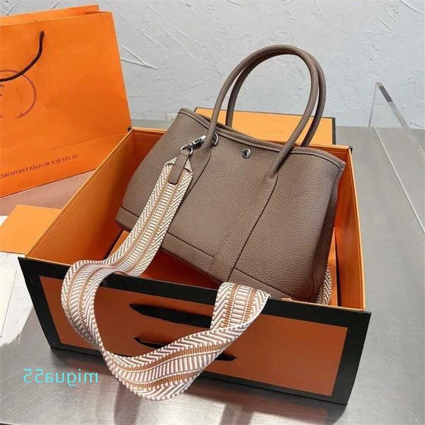 women bags classic handbags garden party gardening handbag cowhide portable messenger women's bag f3sc
women bags classic handbags garden party gardening handbag cowhide portable messenger women's bag f3sc