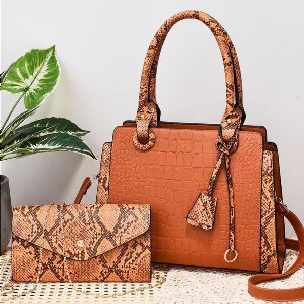 new luxury leather messenger designer serpentine shopping bag bags capacity crossbody coposite purse large handbag tote clutch bag lady fash
new luxury leather messenger designer serpentine shopping bag bags capacity crossbody coposite purse large handbag tote clutch bag lady fash