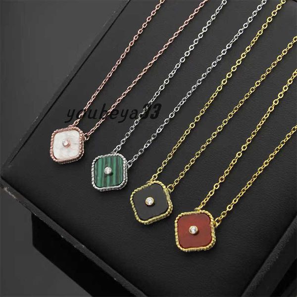 2023 titanium steel luxury crystal pendant necklace women's brand fashion band diamond clover necklace designer necklace, Silver
2023 titanium steel luxury crystal pendant necklace women's brand fashion band diamond clover necklace designer necklace, Silver