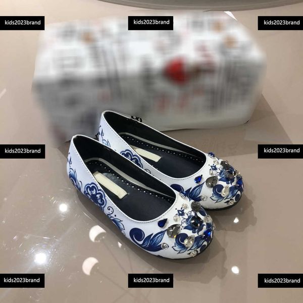 kids shoes girl flat shoes designer child sneakers elegant blue pattern printing athletic shoe box packaging children' size 26-35, Black;grey
kids shoes girl flat shoes designer child sneakers elegant blue pattern printing athletic shoe box packaging children' size 26-35, Black;grey