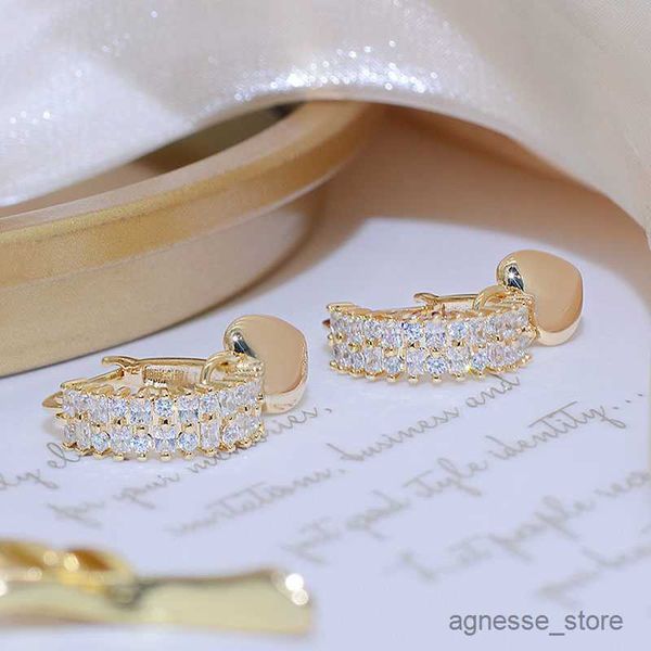 charm fashion micro inlaid exquisite luxury earrings for women fine temperament romantic shine earrings r230819, Golden
charm fashion micro inlaid exquisite luxury earrings for women fine temperament romantic shine earrings r230819, Golden
