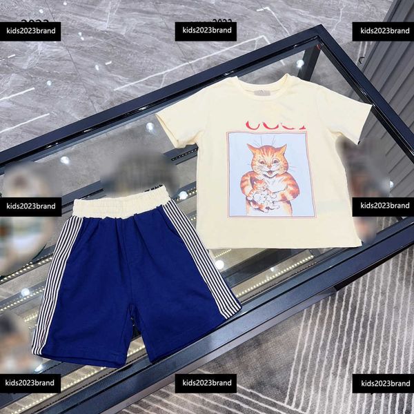 tracksuits designer kids designer clothes baby coat set size 100-160 cm cat animal print t-shirt and shorts new arrival may09, White
tracksuits designer kids designer clothes baby coat set size 100-160 cm cat animal print t-shirt and shorts new arrival may09, White