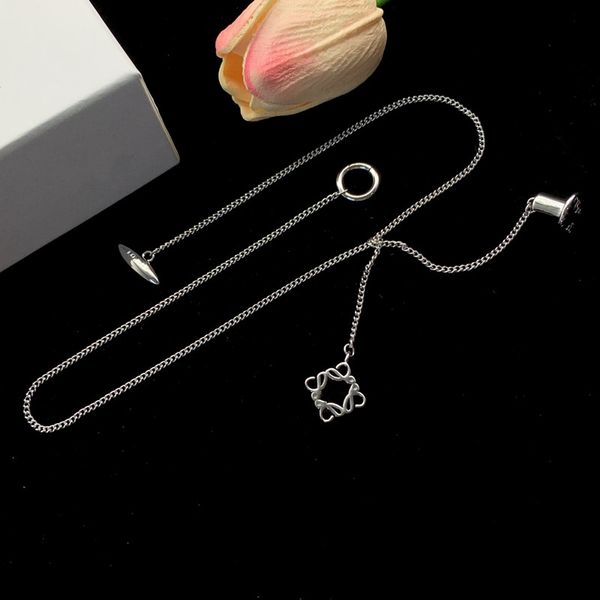 designer classic luxury lo pendant necklaces women silver plated letter necklace luxury design jewelry party birthday men chains
designer classic luxury lo pendant necklaces women silver plated letter necklace luxury design jewelry party birthday men chains