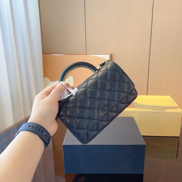 2023 fashion casual women's rhomboid chain mini handbag single shoulder crossbody bag
2023 fashion casual women's rhomboid chain mini handbag single shoulder crossbody bag