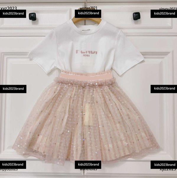 kids tracksuits girls dress sets size 100-160 cm 2pcs round neck t-shirt and sparkling design pleated skirt april11, White
kids tracksuits girls dress sets size 100-160 cm 2pcs round neck t-shirt and sparkling design pleated skirt april11, White
