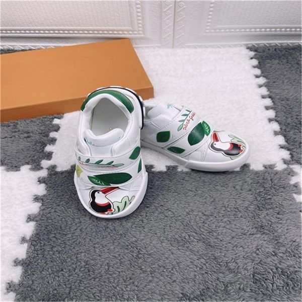 2023 autumn and winter new waterproof breathable sports shoes for children children's shoes for men and women board shoes 26-35a19, Black
2023 autumn and winter new waterproof breathable sports shoes for children children's shoes for men and women board shoes 26-35a19, Black
