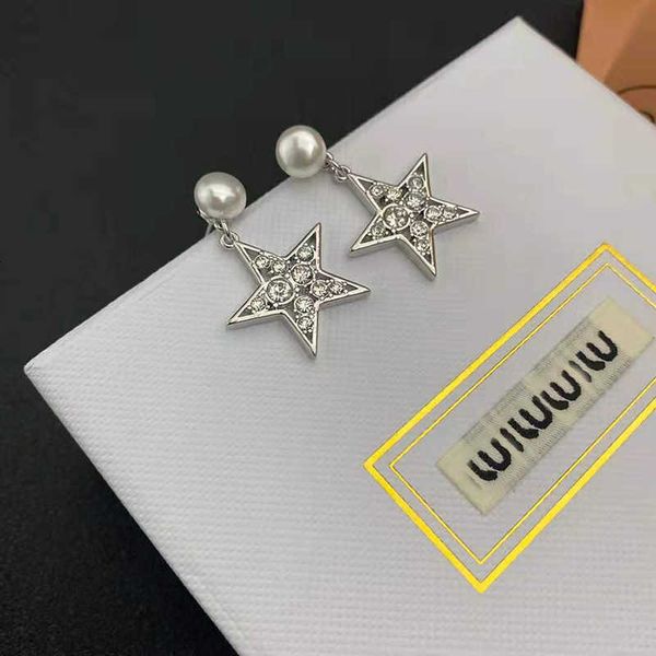 brand designer miumiu fashion earrings new star studded five pointed star pearl miu's simple temperament s925 silver needle earrings lu, Golden
brand designer miumiu fashion earrings new star studded five pointed star pearl miu's simple temperament s925 silver needle earrings lu, Golden
