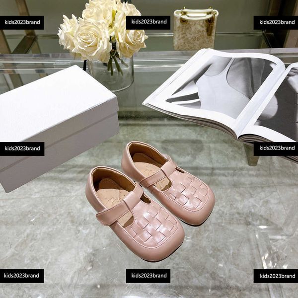 girl flat shoes child sneakers kids athletic shoe new listing more comfortable for baby' toes box packaging children' size 26-35, Black;grey
girl flat shoes child sneakers kids athletic shoe new listing more comfortable for baby' toes box packaging children' size 26-35, Black;grey