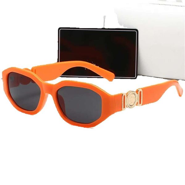 sunglasses for man woman designer goggle beach sun glasses retro small frame design uv400 with box for sale 27, White;black
sunglasses for man woman designer goggle beach sun glasses retro small frame design uv400 with box for sale 27, White;black
