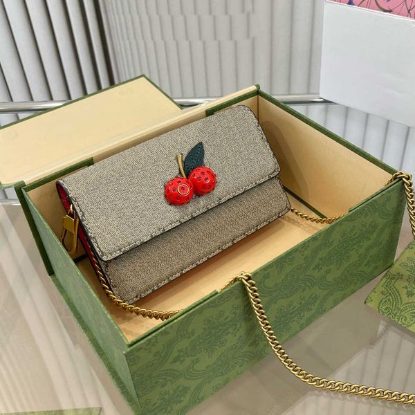 strawberry chian bags women designer purse handbag shoulder crossbody bag classic flap purses leather metal messenger fashion wallet 230815
strawberry chian bags women designer purse handbag shoulder crossbody bag classic flap purses leather metal messenger fashion wallet 230815