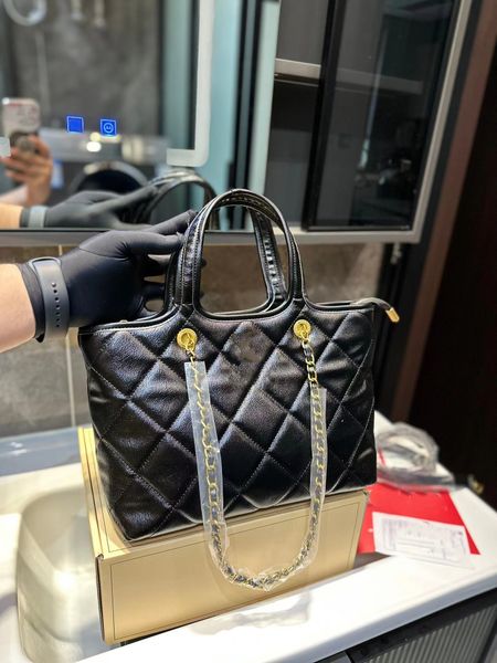 luxury fashion design classic handbag quality chain leather production to restore ancient ways recreational joker 30 * 22
luxury fashion design classic handbag quality chain leather production to restore ancient ways recreational joker 30 * 22
