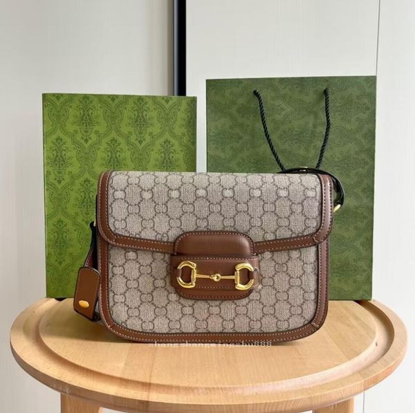 classic lady messenger handbag fashion designer leather bag saddle bag women shoulder bag luxurys handbag large capacity purse cross body ba
classic lady messenger handbag fashion designer leather bag saddle bag women shoulder bag luxurys handbag large capacity purse cross body ba